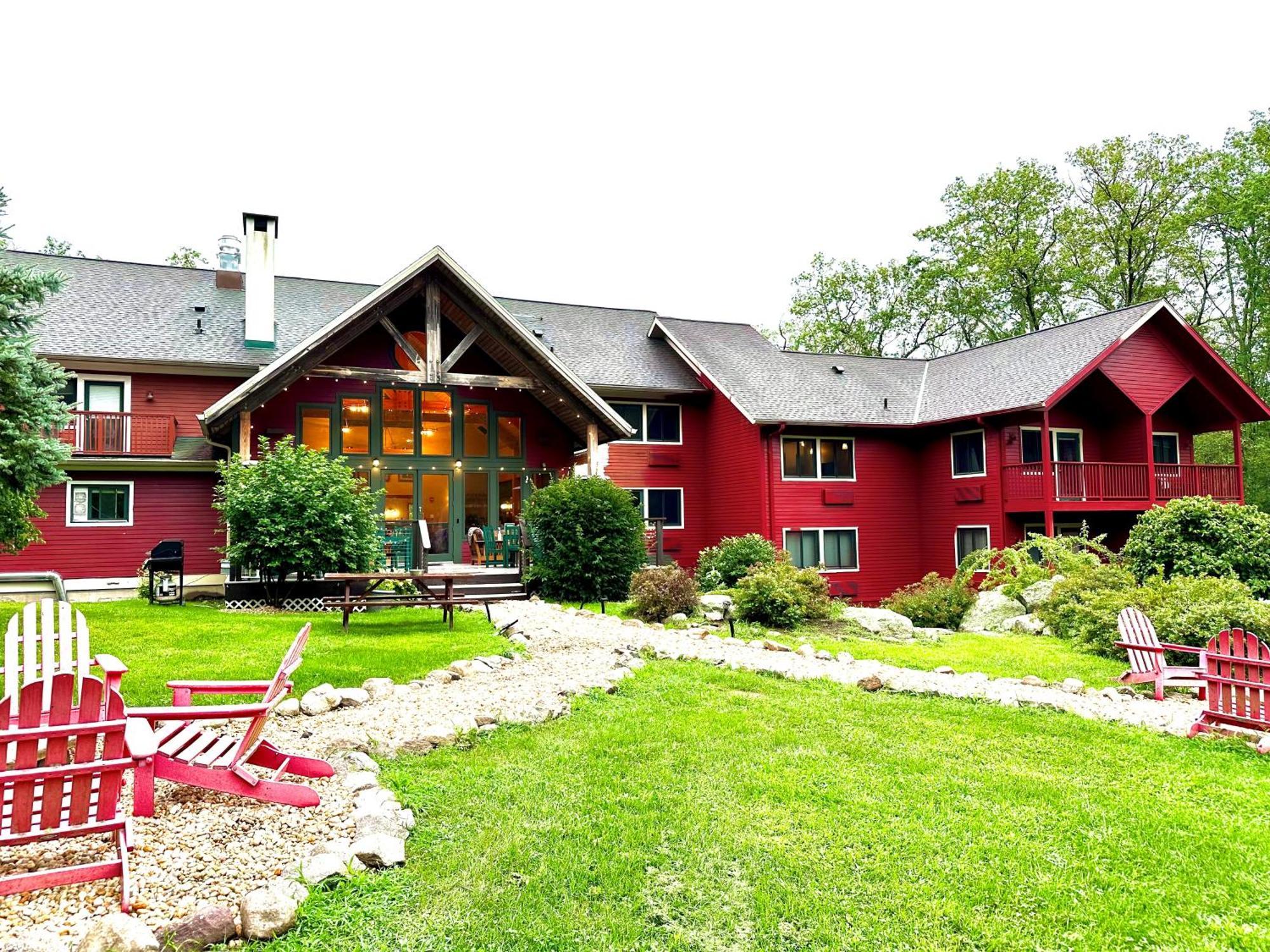 Minnewaska Lodge *