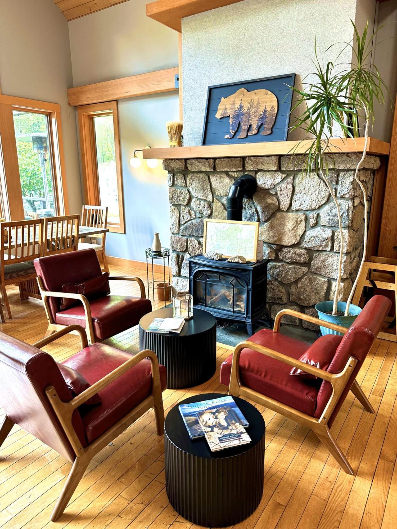 Minnewaska Lodge Gardiner