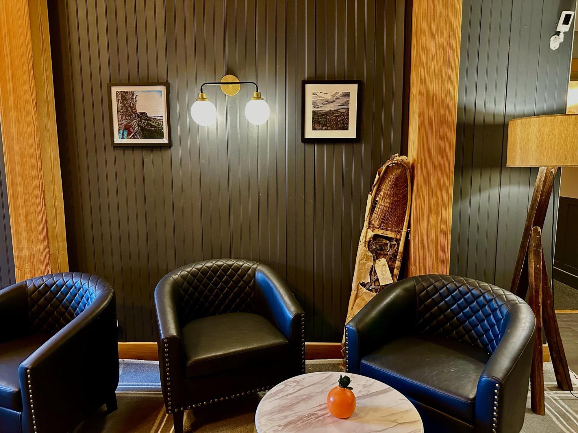 Minnewaska Lodge Gardiner